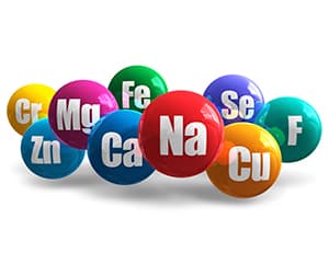 muchas bolas con simbolos de vitaminas y minerales zn mg ca na cu f se